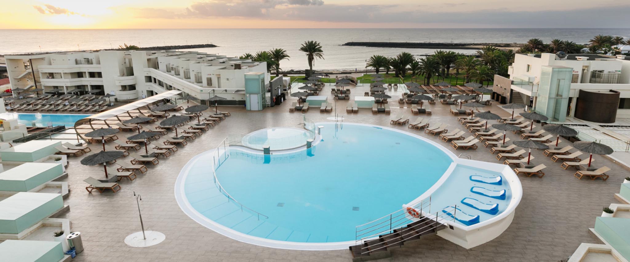 Pools&Splash HD Beach Resort & Spa